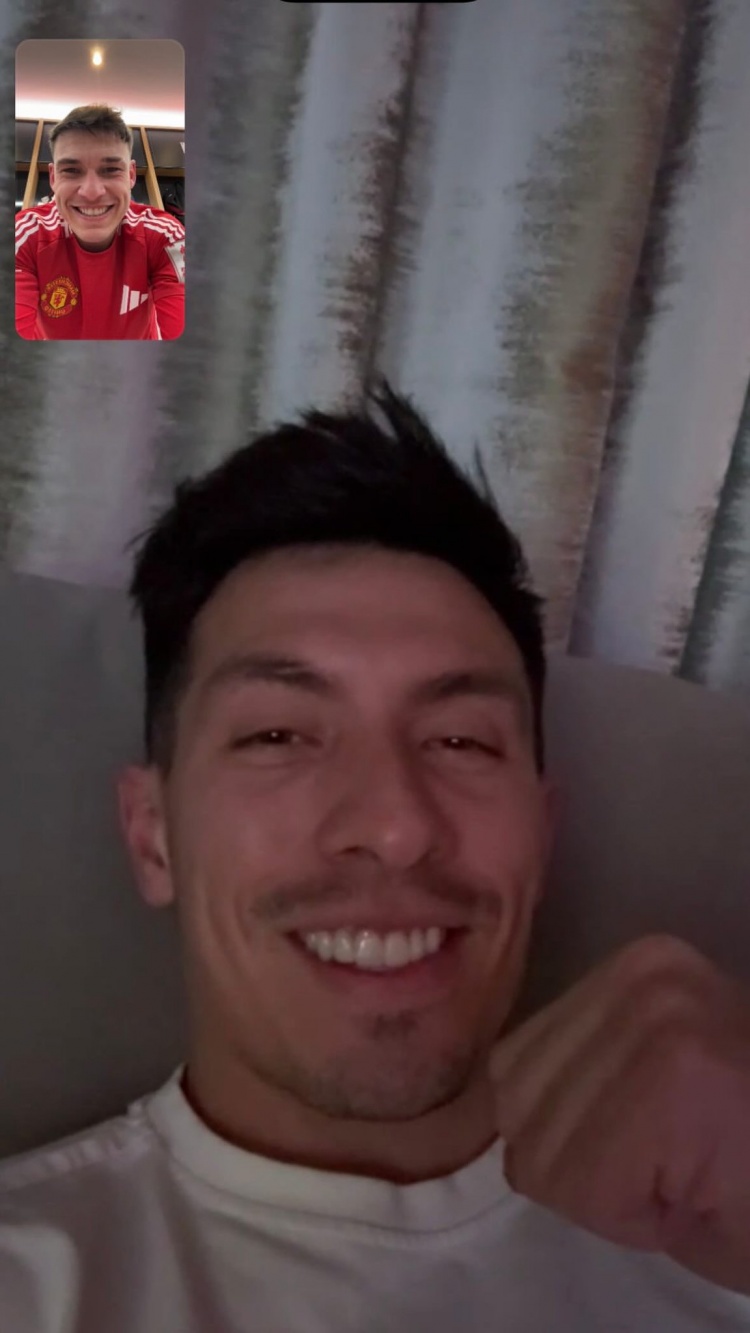  勝利獻給你！烏加特賽后視頻連線重傷的利桑德羅，一起慶祝晉級