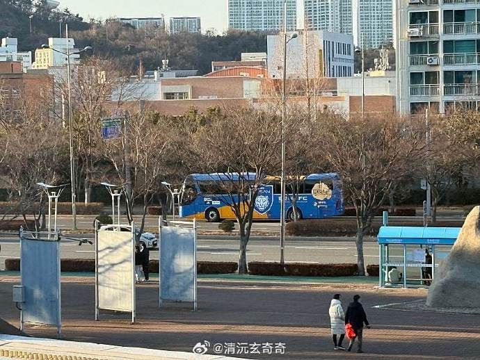  泰山隊退賽！博主：蔚山的大巴已經(jīng)抵達球場，隨后又開了回去