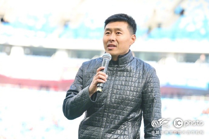  感謝姜寧和劉震理為中國(guó)足球、青島足球、青島海牛做出的貢獻(xiàn)