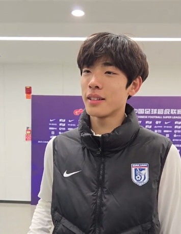  國青歸來上演中超首秀，朱鵬宇：感覺很好，場上大哥們很支持我