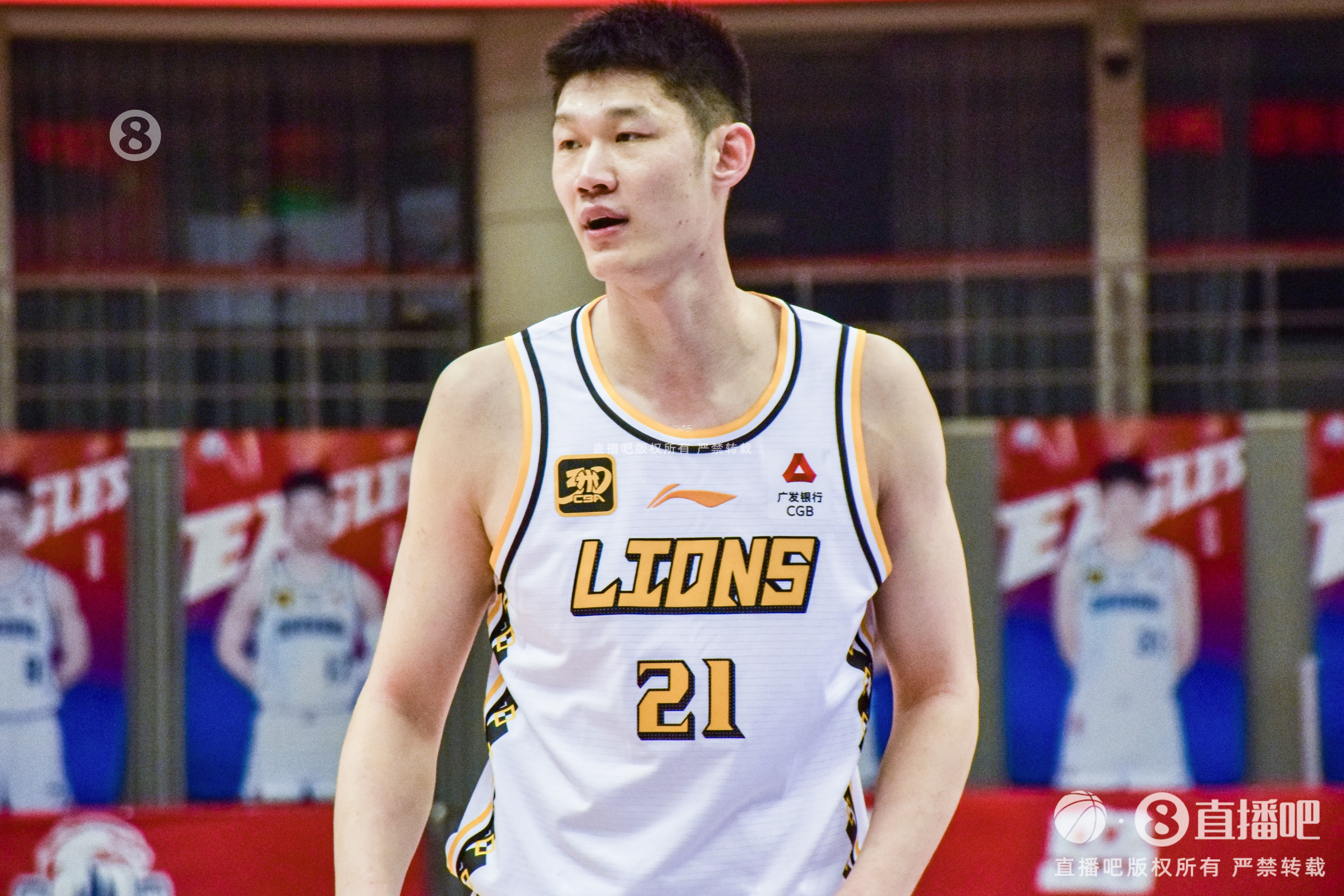  15僅中4！孔德昕：孫銘徽傷缺 胡金秋打出了生涯最低效一戰(zhàn)