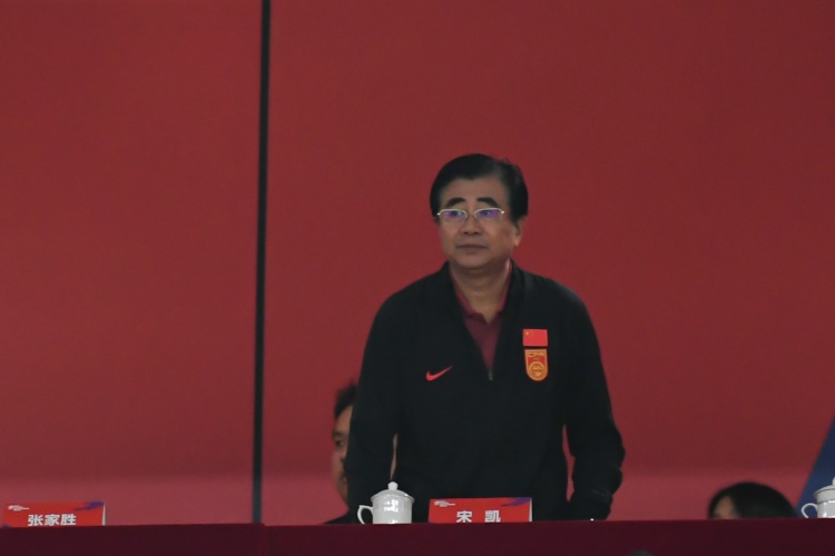  北青體育：宋凱、許基仁探班U20國青，將全程陪伴征戰(zhàn)U20亞洲杯
